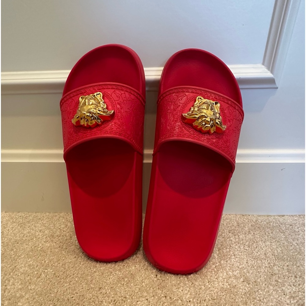 Versace pool slides fuchsia size 11